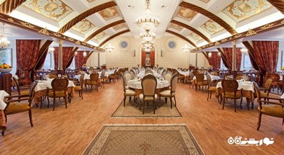 نمای کلی رستوران ایرانی فارسی