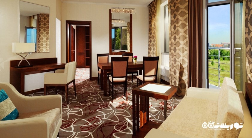 محوطه نشیمن سوئیت کرنر