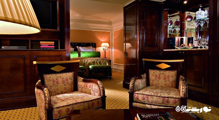 محوطه نشیمن سوئیت اگزکیوتیو