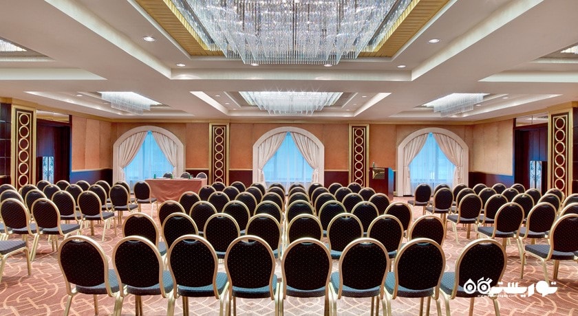 سالن برگزاری همایش و جلسات 