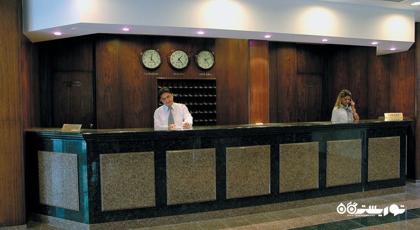 میز پذیرش هتل اوزکایماک پارک