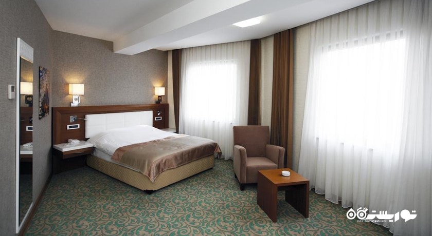 نمای تخت بزرگ اتاق استاندارد