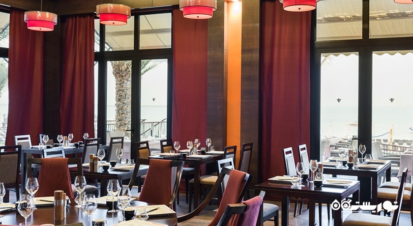 نمای رستوران غذای آسیایی آجا