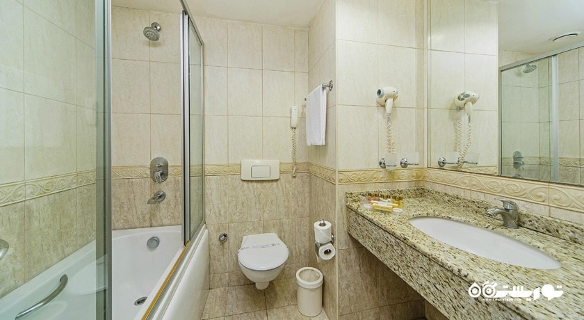 حمام و سرویس بهداشتی اتاق ها