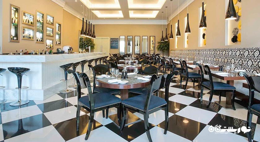 رستوران بین المللی بیسترو دومینو