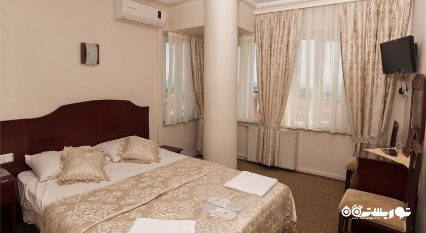 نمای تخت بزرگ اتاق دبل