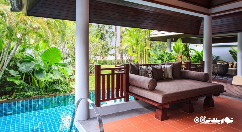 محوطه نشیمن ویلا بیچ فرانت