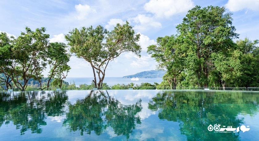 استخر روباز هتل کرست ریزورت اند پول ویلاز