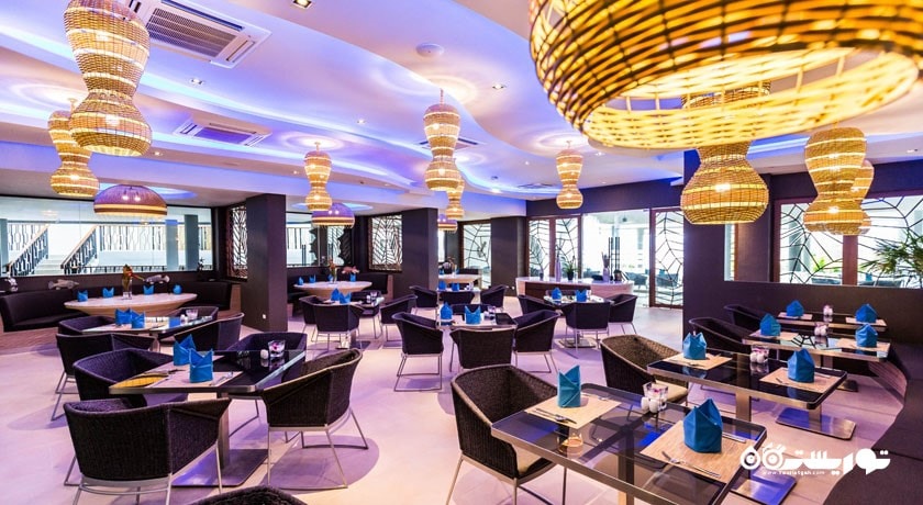 رستوران اتمس هتل کرست ریزورت اند پول ویلاز