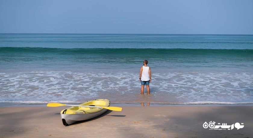 قایق سواری در ساحل اختصاصی هتل