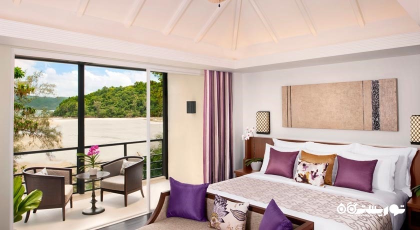 نمای تخت بزرگ اتاق پرمیر