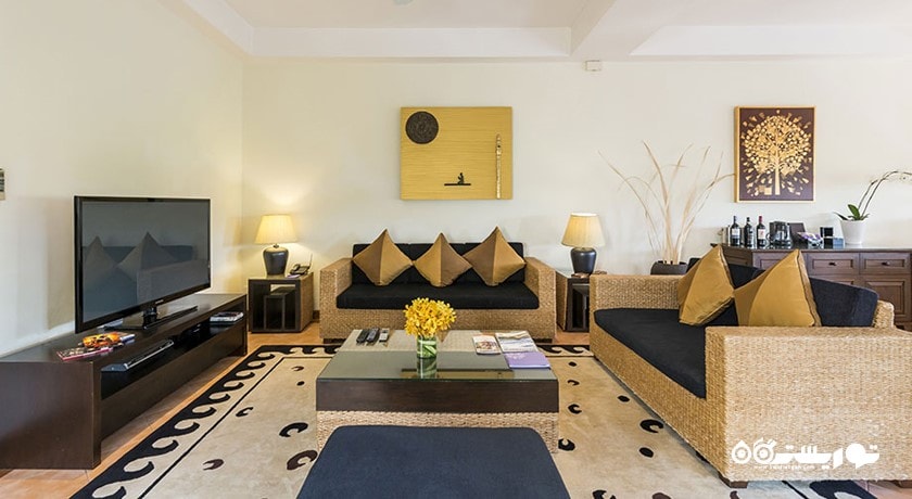 محوطه نشیمن اقامتگاه سه خوابه