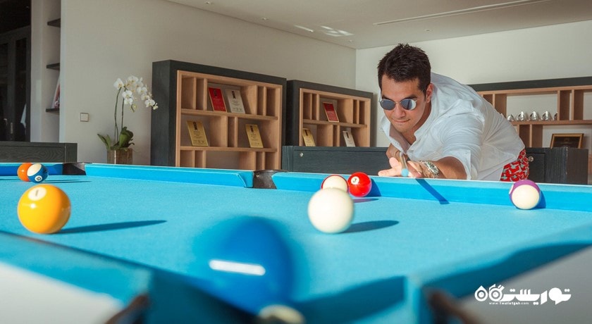 میز بیلیارد در هتل کاتا راکس