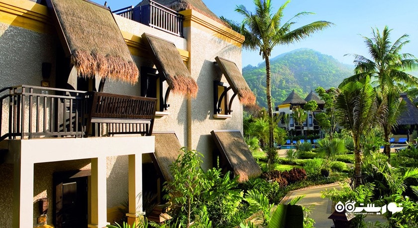 فضای سبز هتل موونپیک ریزورت اند اسپا کرون بیچ ریزورت