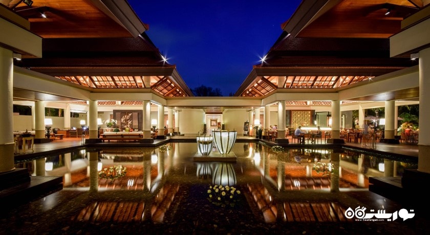 نمای لابی هتل دابل پول ویلا بانیان تری