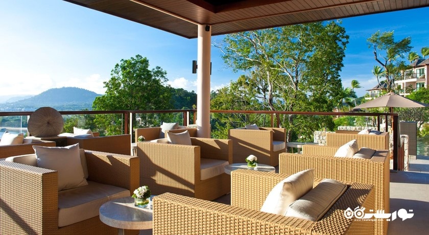 محوطه نشیمن در فضای باز