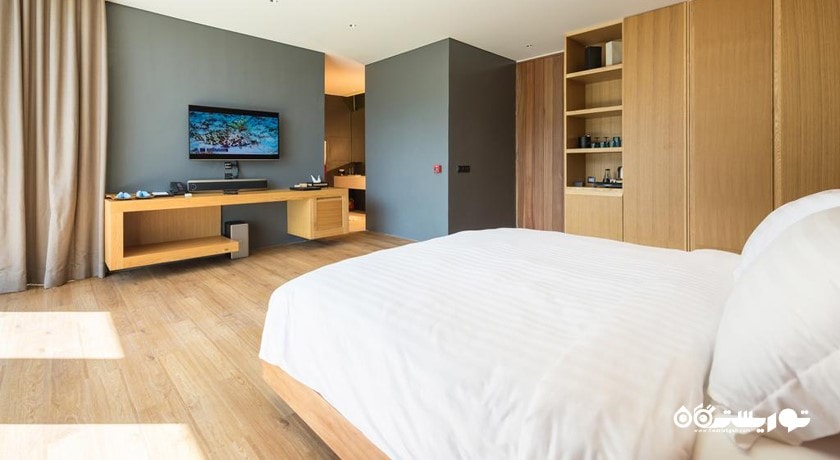 تخت بزرگ اتاق پرمیر