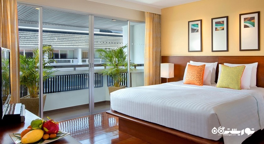 نمای تخت بزرگ اتاق پرمیر