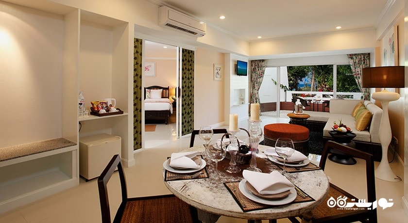 میز غذاخوری سوئیت یک خوابه