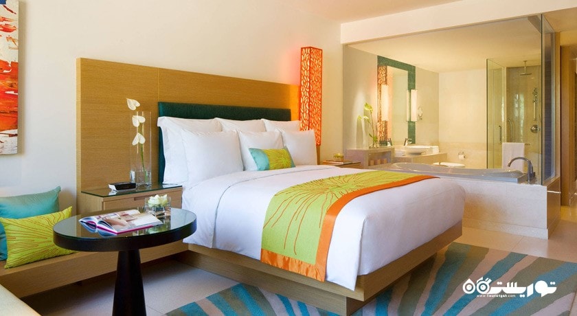 نمای تخت بزرگ اتاق دلوکس