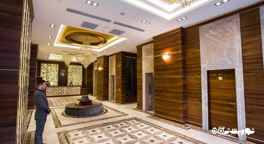 نمای لابی هتل رنسانس پلس باکو