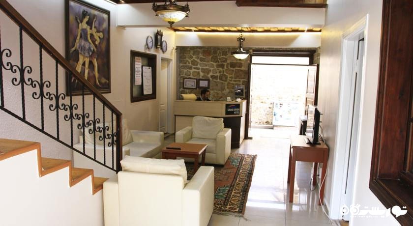 راهرو ورودی هتل