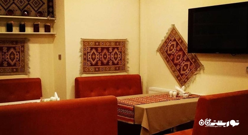 نمای رستوران هتل لایف هالیدی