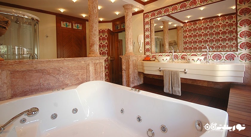 وان جکوزی سوئیت آتمن هتل اسکی ماسال