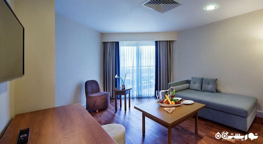 محوطه نشیمن سوئیت فمیلی