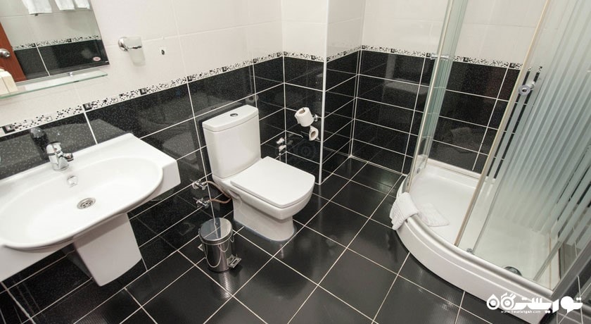 حمام و سرویس بهداشتی اتاق ها