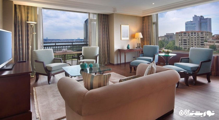 محوطه نشیمن سوئیت کرن