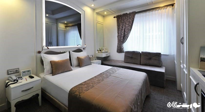 تخت بزرگ اتاق فمیلی	