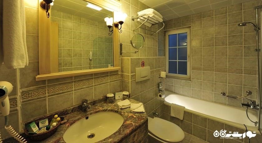 حمام و سرویس بهداشتی اتاق ها	