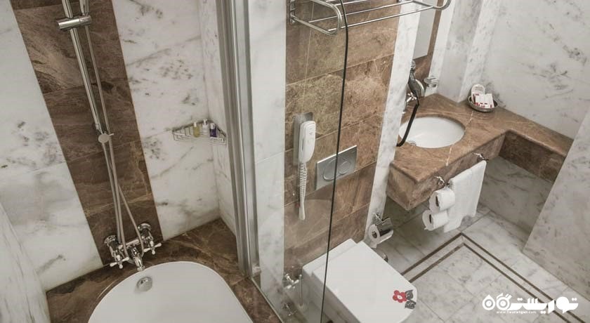 حمام و سرویس بهداشتی اتاق ها	