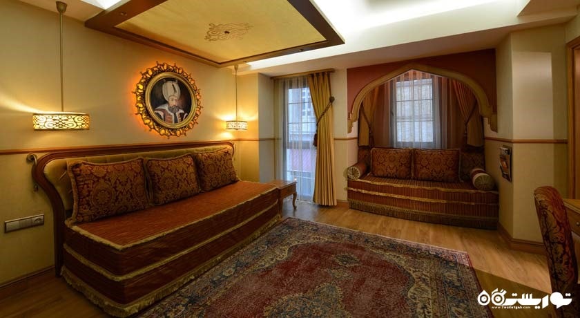 محوطه نشیمن اتاق فمیلی