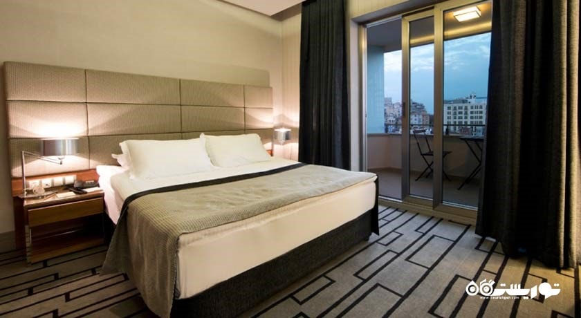 تخت بزرگ اتاق سوپریور	