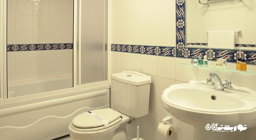 حمام و سرویس بهداشتی اتاق ها