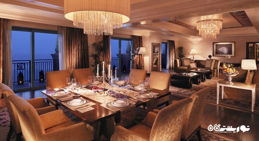 میز غذاخوری سوئیت پرزیدنشال