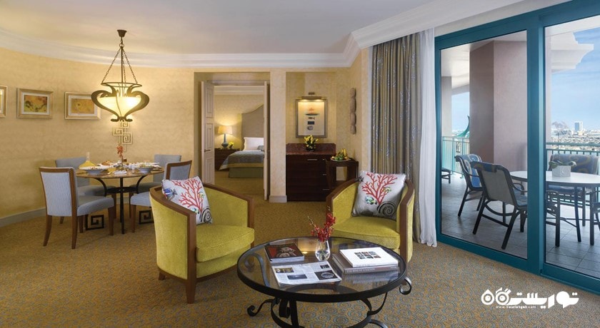 محوطه نشیمن سوئیت تراس