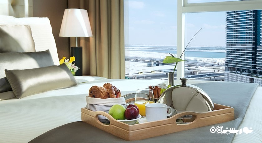 روم سرویس آپارتمان سه خوابه