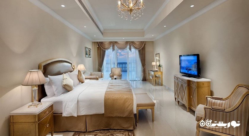 نمای تخت بزرگ سوئیت پنت هاوس