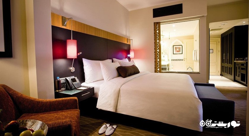 نمای تخت بزرگ سوئیت هتل