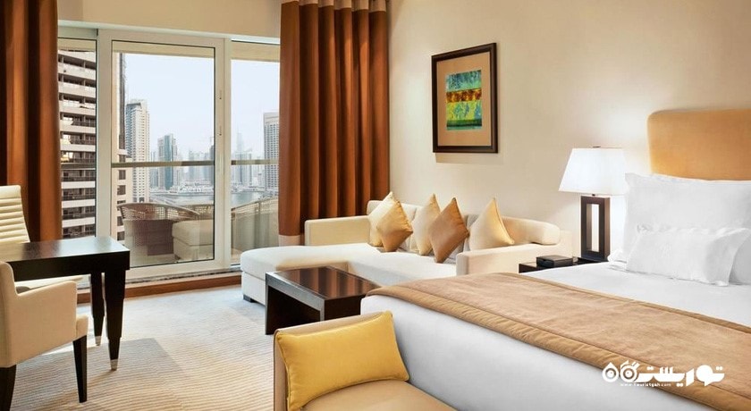 نمای تخت بزرگ اتاق پرمیر