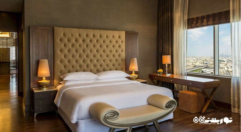 نمای تخت بزرگ سوئیت رویال