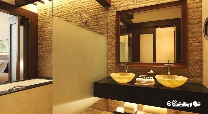 حمام و سرویس بهداشتی اتاق ها