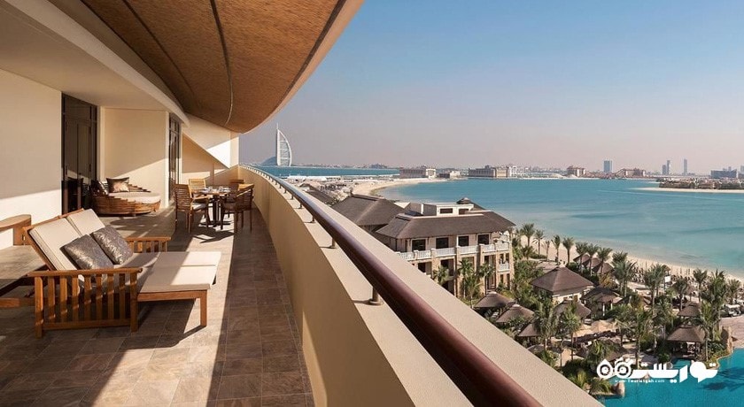 چشم انداز بالکن سوئیت پالم