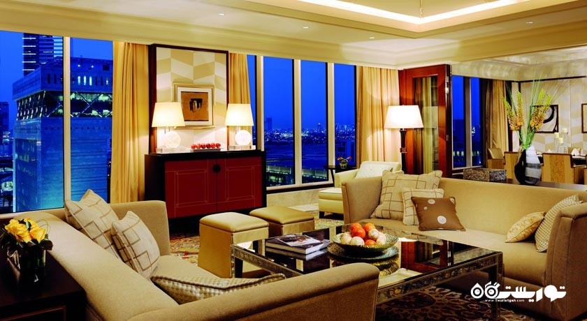 محوطه نشیمن سوئیت رویال