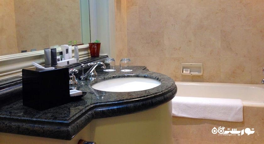 حمام و سرویس بهداشتی اتاق ها