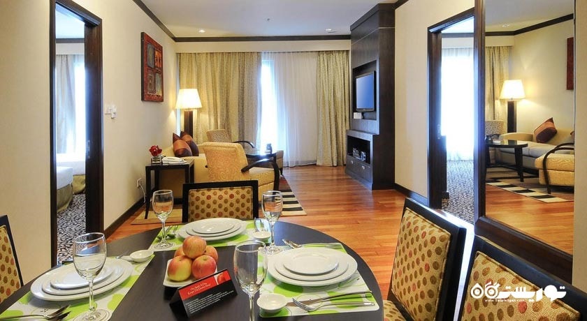 میز غذاخوری سوئیت پرمیر دوخوابه