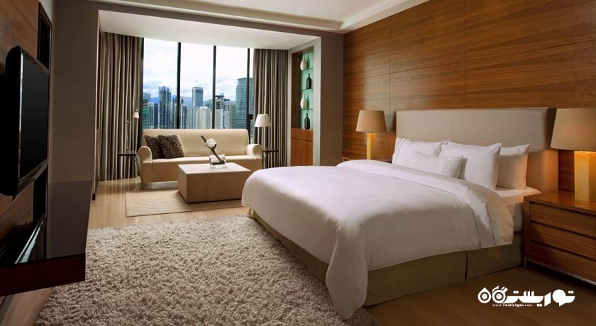 نمای تخت بزرگ سوئیت چرمن